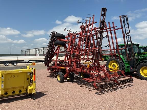 Image of Sunflower 6332-26 equipment image 2