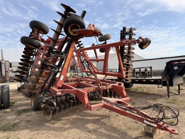 Image of Sunflower 1433-32 equipment image 4