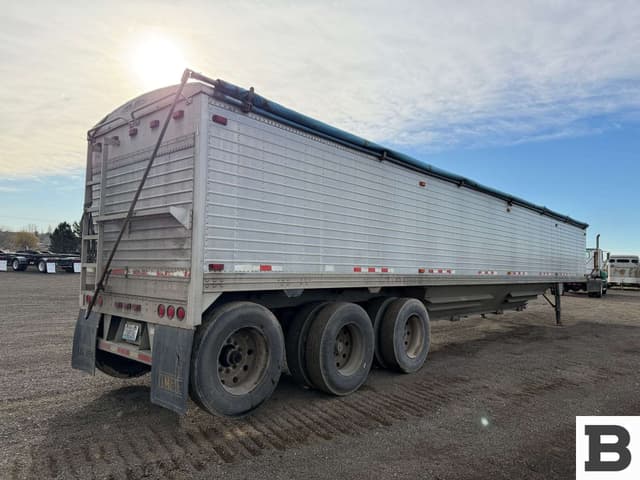 Image of Timpte Grain Trailer equipment image 4