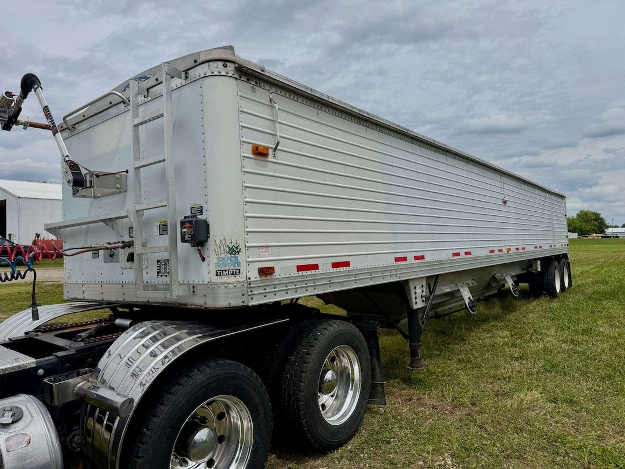 1998 Timpte Super Hopper Equipment Image0