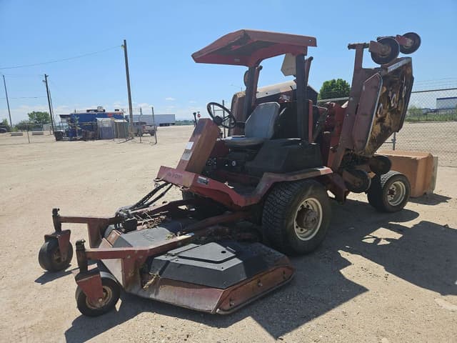Image of Toro Groundsmaster 580D equipment image 2