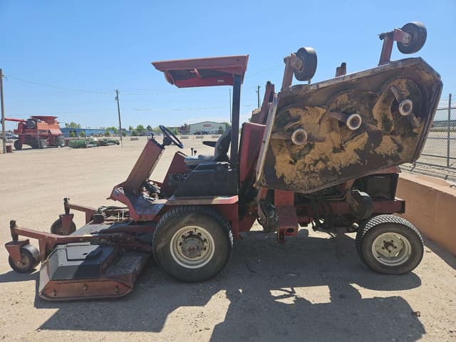 Image of Toro Groundsmaster 580D equipment image 3