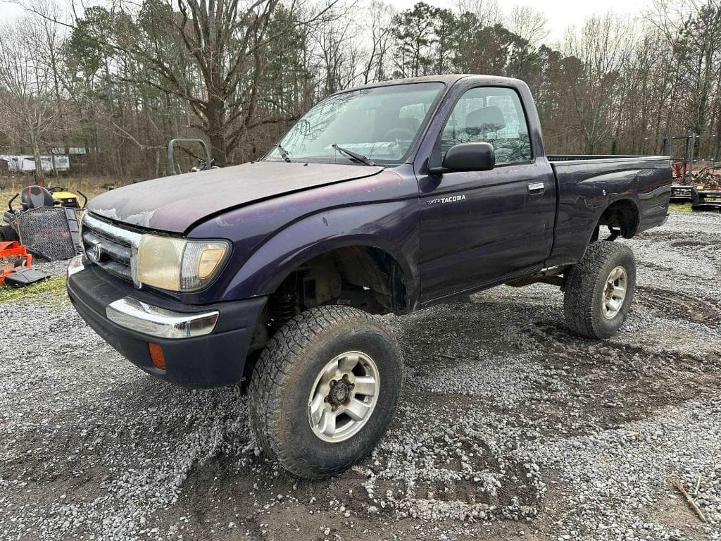 Image of Toyota Tacoma Primary image
