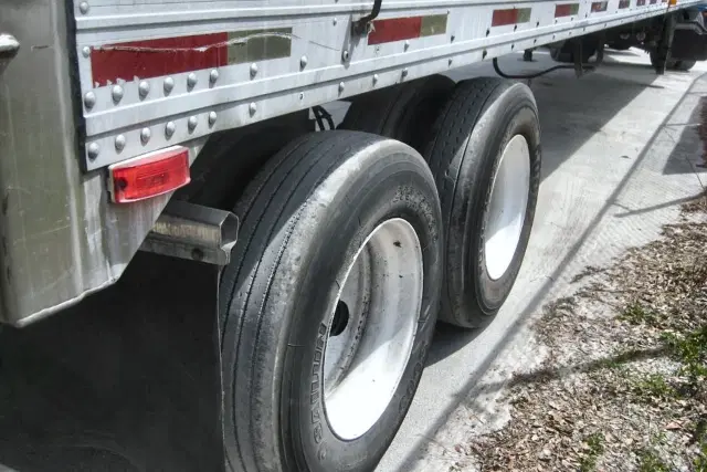 Image of Utility Trailer 48x102 equipment image 4