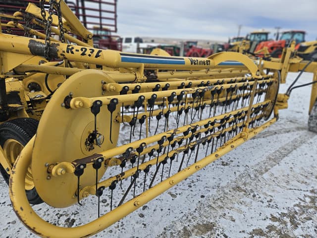 Image of Vermeer R23A equipment image 2