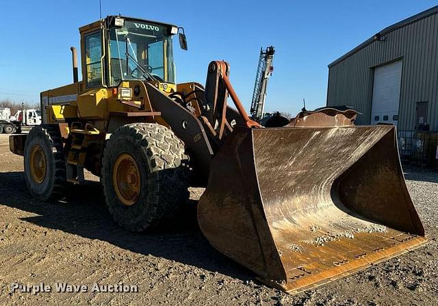 Image of Volvo L120C equipment image 2