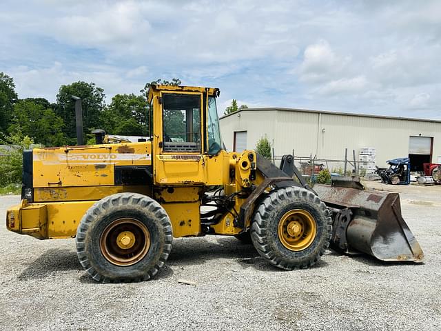 Image of Volvo L70C equipment image 3
