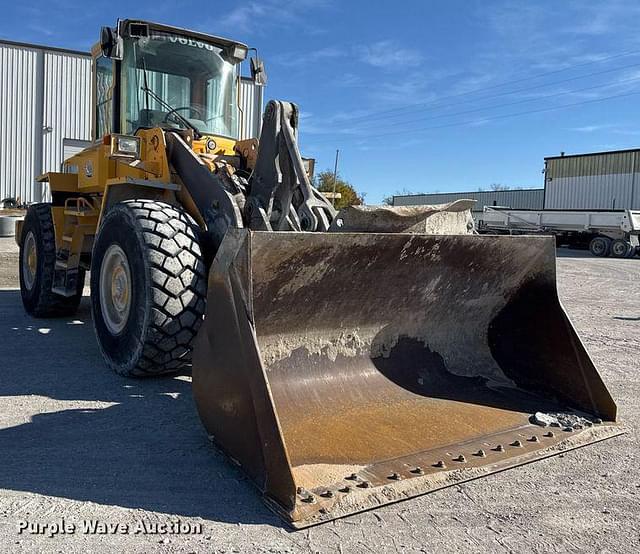 Image of Volvo L90C equipment image 2