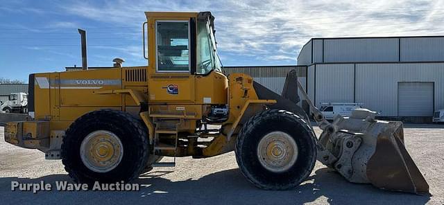 Image of Volvo L90C equipment image 3