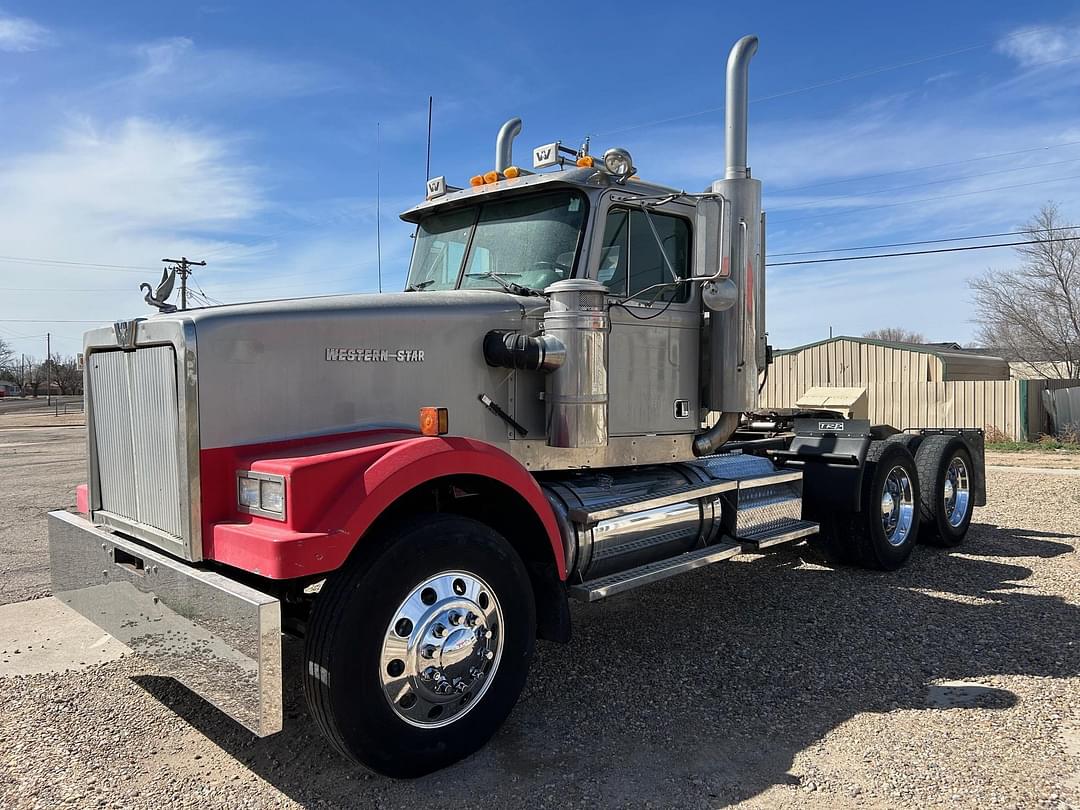 Image of Western Star 4900 Primary image