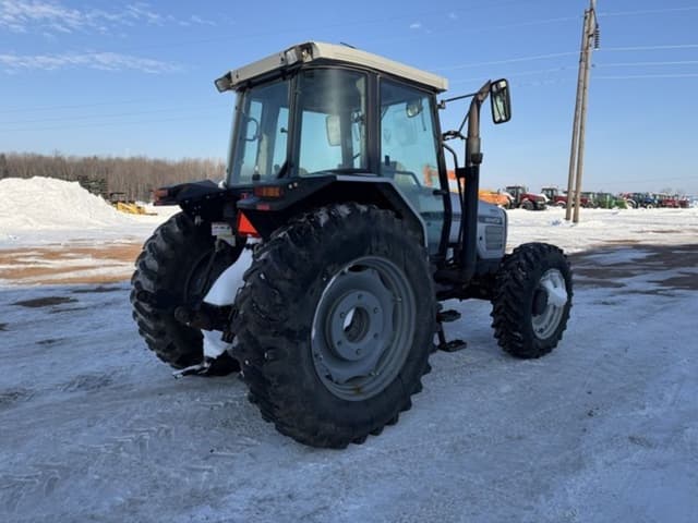 Image of AGCO White 6710 equipment image 4