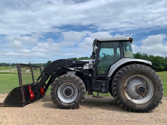 Image of White 8410 equipment image 1