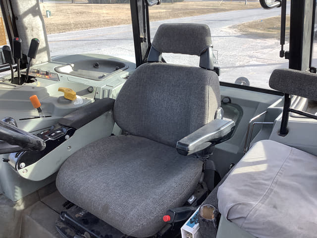 Image of White 8410 equipment image 4