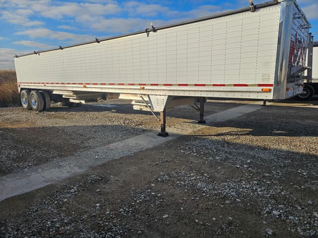 Image of Wilson Pacesetter equipment image 1