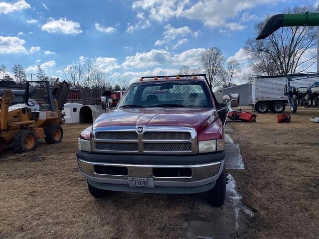 Image of Dodge Ram 3500 equipment image 1