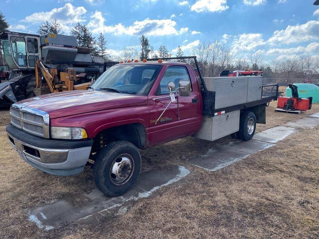 Image of Dodge Ram 3500 Primary image