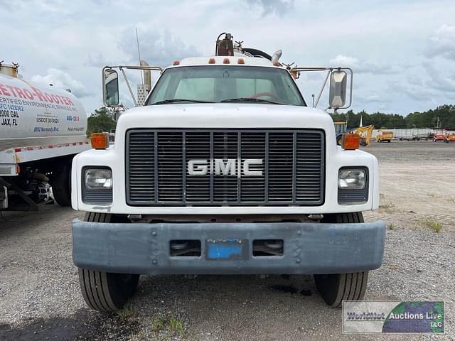 Image of GMC C7500 equipment image 1