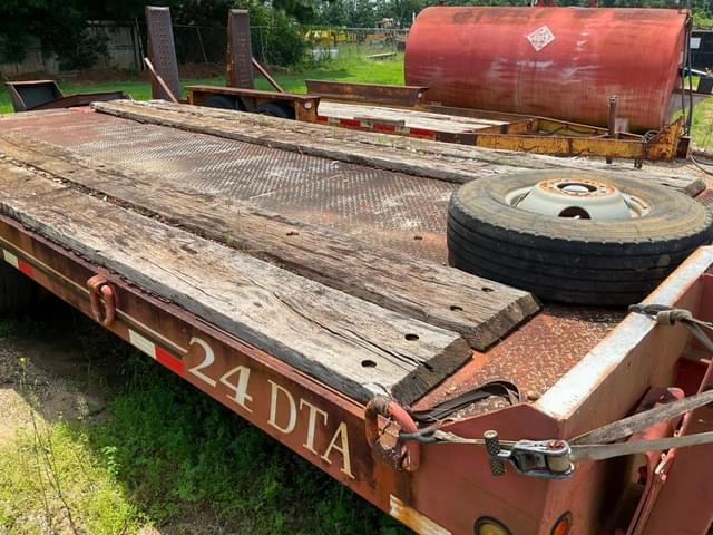 Image of Interstate 24DTA equipment image 3
