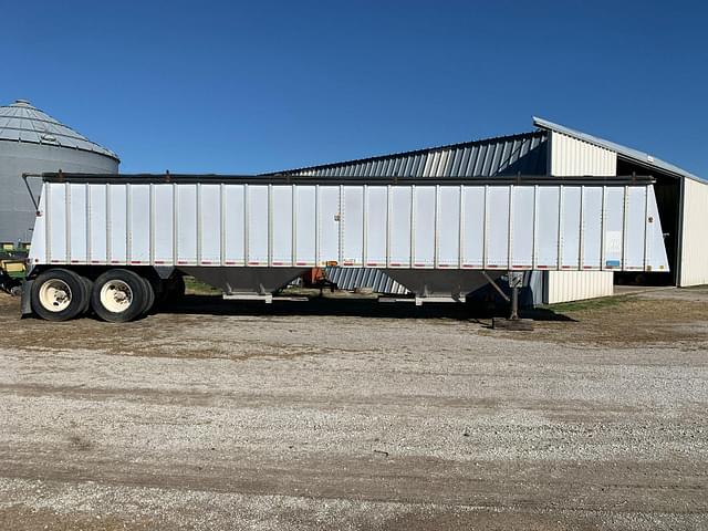 Image of Merritt Grain Trailer equipment image 3