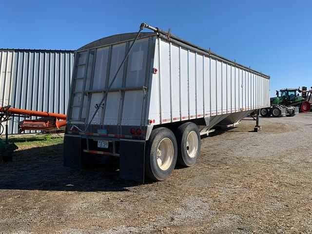 Image of Merritt Grain Trailer equipment image 4