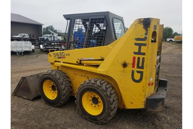 Image of Gehl 5635SX equipment image 2