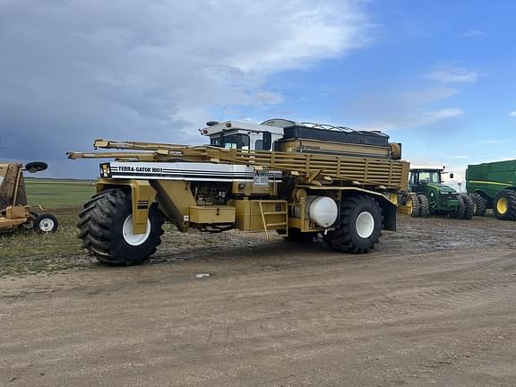 1999 Ag-Chem Terra-Gator 1803 Equipment Image0