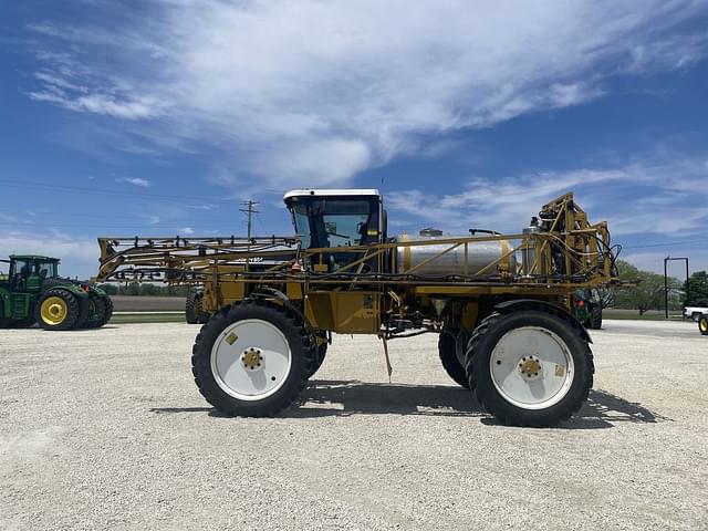 Image of Ag-Chem RoGator 854 equipment image 2