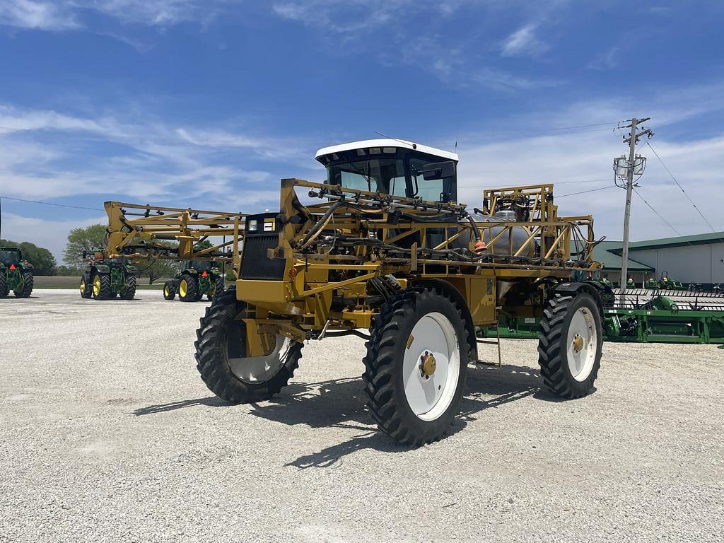 Image of Ag-Chem RoGator 854 Primary image
