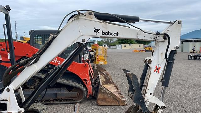 Image of Bobcat 331 equipment image 4