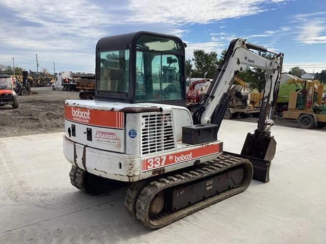 Image of Bobcat 337 equipment image 3