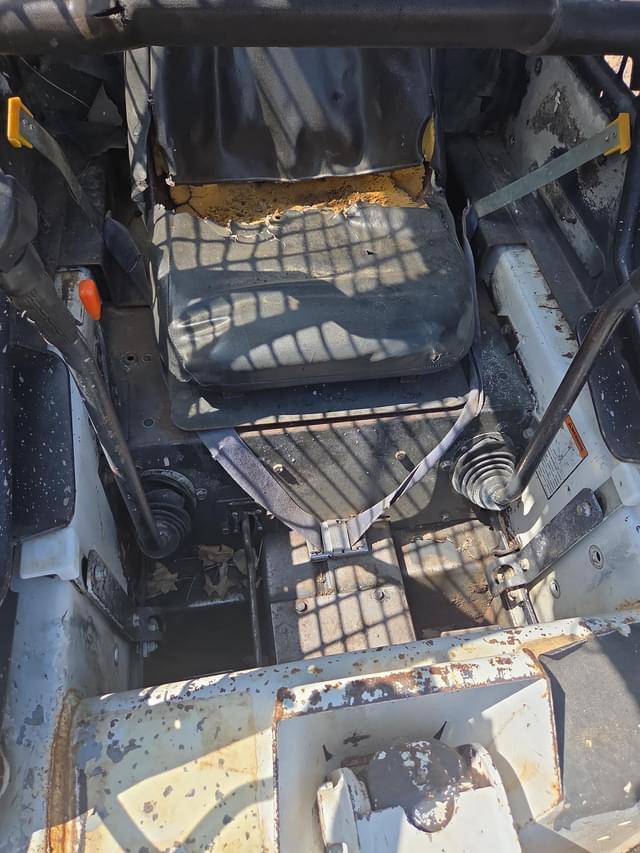 Image of Bobcat 753 equipment image 3