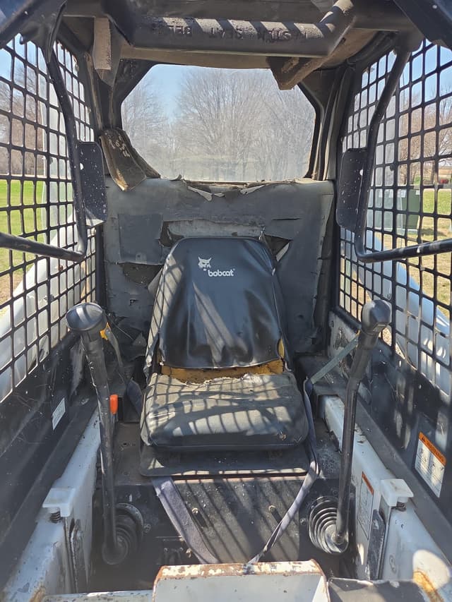 Image of Bobcat 753 equipment image 2