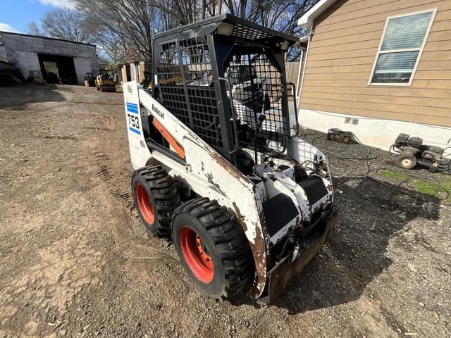Image of Bobcat 753 equipment image 3
