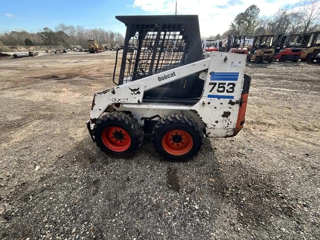 Image of Bobcat 753 equipment image 1