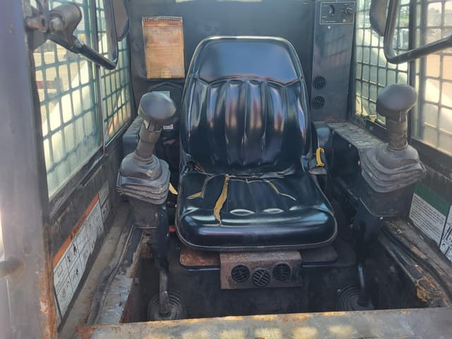 Image of Bobcat 863 equipment image 4