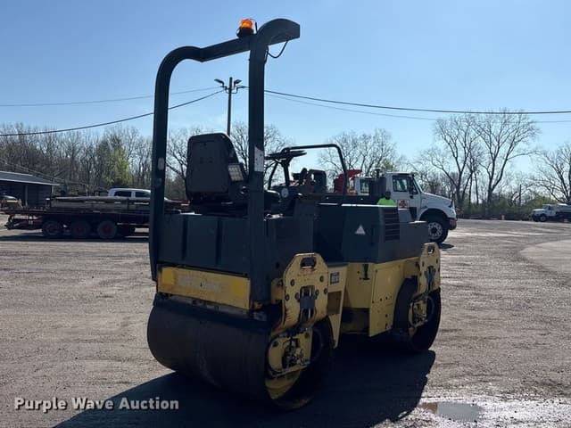 Image of Bomag BW120AD-3 equipment image 4