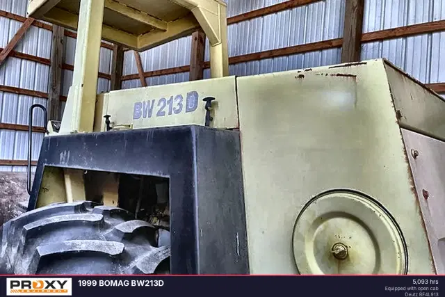 Image of Bomag BW213D equipment image 3