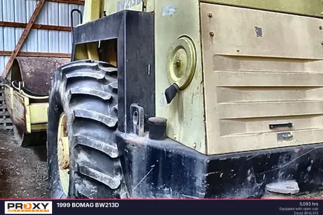 Image of Bomag BW213D equipment image 1