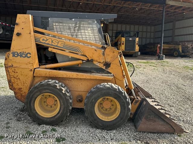 Image of Case 1845C equipment image 3