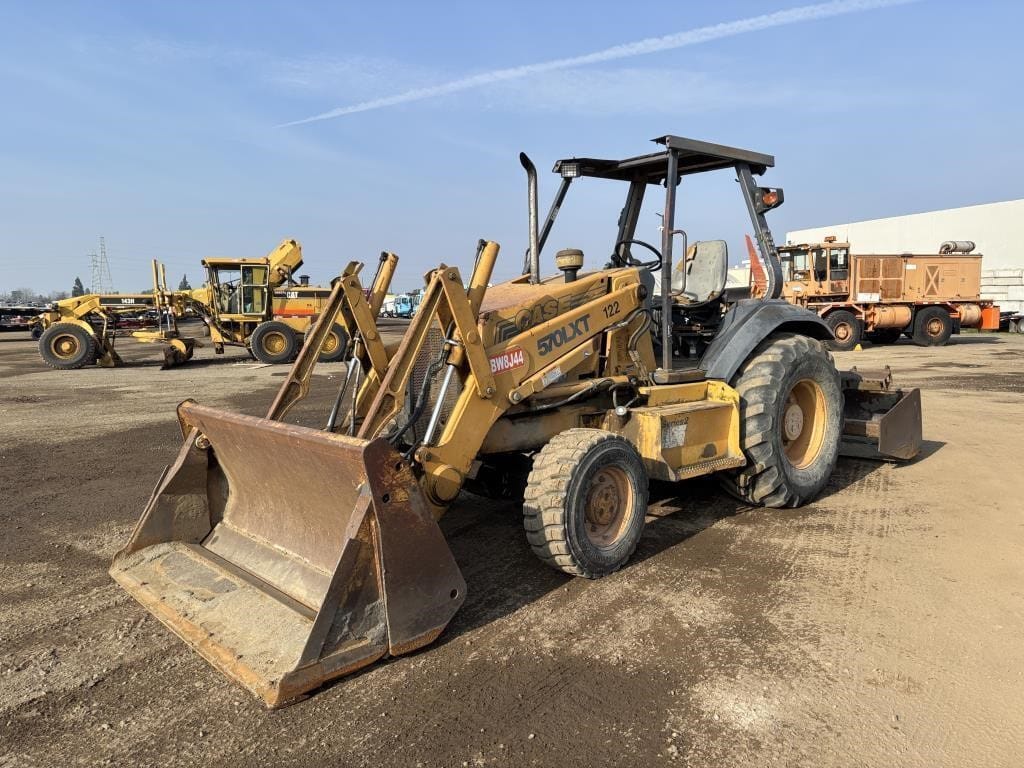 1999 Case 570LXT Equipment Image0