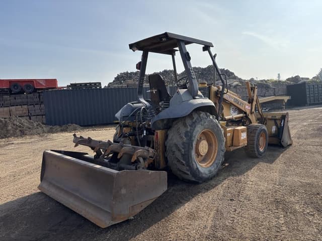 Image of Case 570LXT equipment image 2