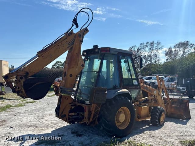 Image of Case 580 Super L equipment image 4