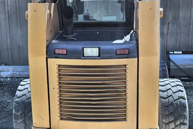 Image of Case 85XT equipment image 4