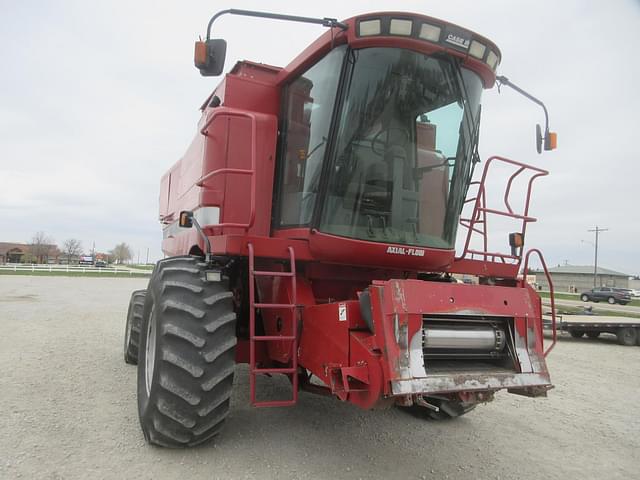 Image of Case IH 2366 equipment image 4