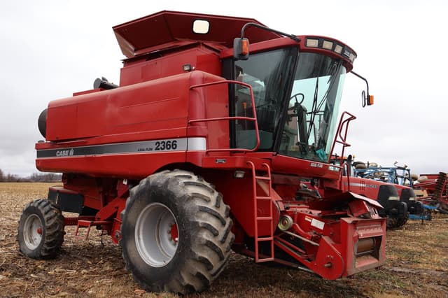Image of Case IH 2366 equipment image 3
