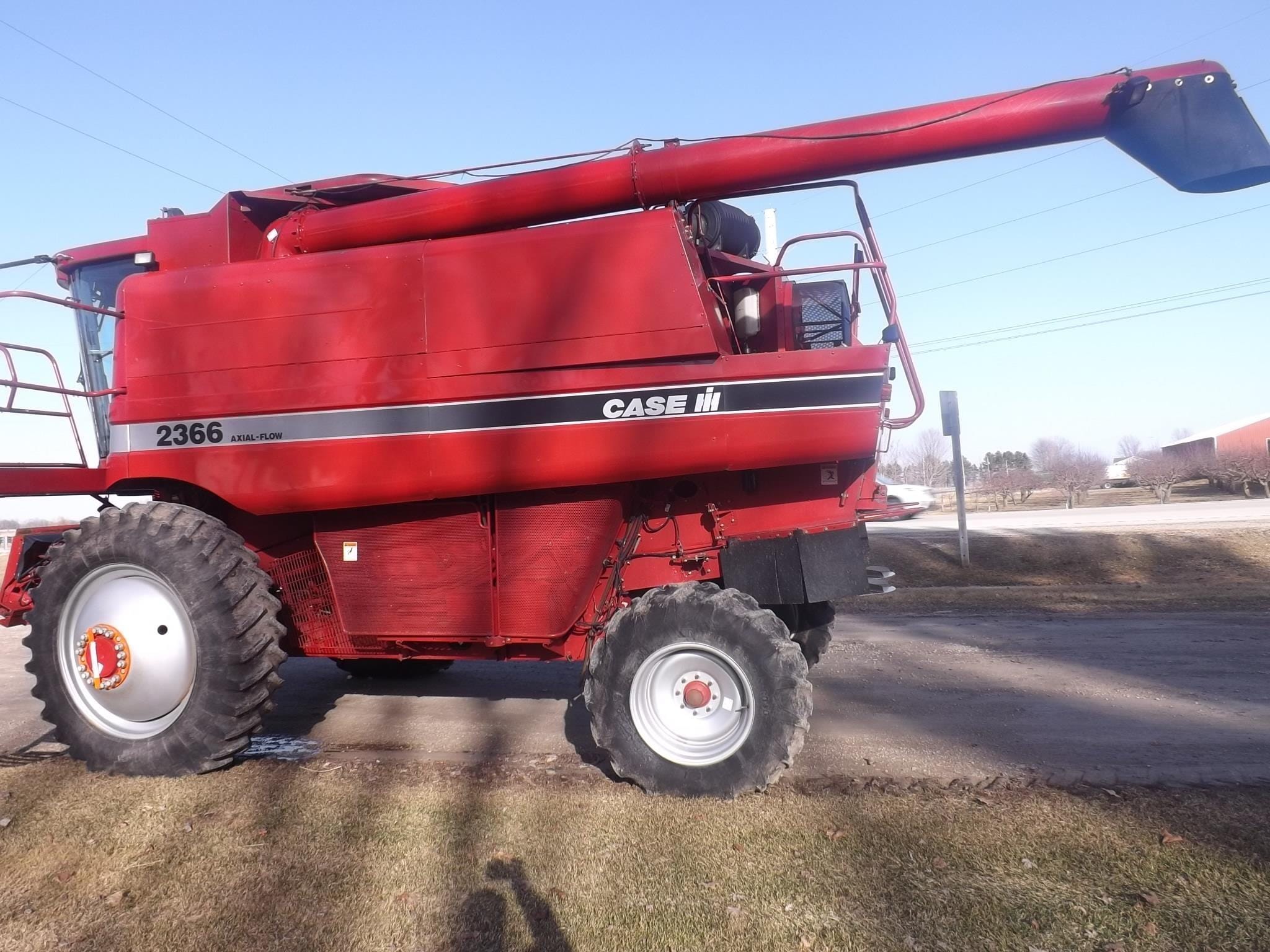 1999 Case IH 2366 Equipment Image0