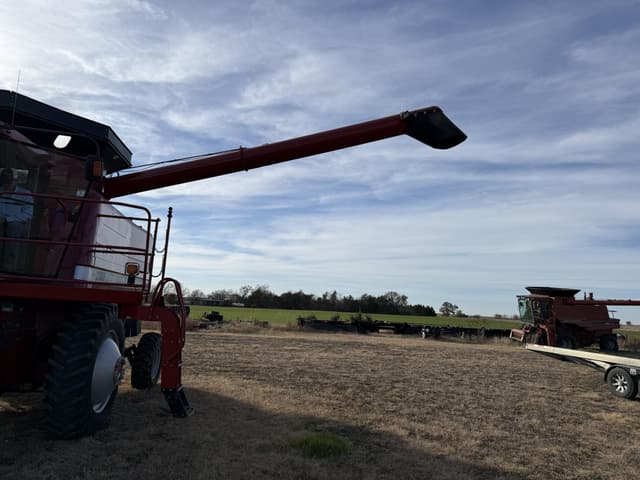Image of Case IH 2388 equipment image 2