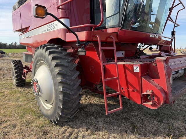 Image of Case IH 2388 equipment image 4