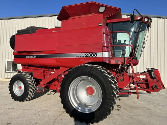 Image of Case IH 2388 equipment image 1