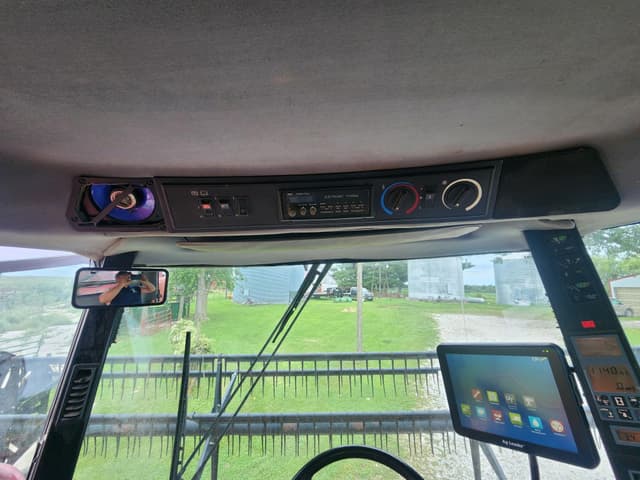 Image of Case IH 2388 equipment image 4